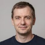 Довольный клиент Колумбус МС оценивает сравнительную таблицу программ лояльности VIP betting club